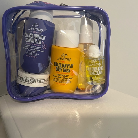 Sol De Janeiro Body Care Set
Cheirosa 62 and Cheirosa 59 - Picture 2 of 2